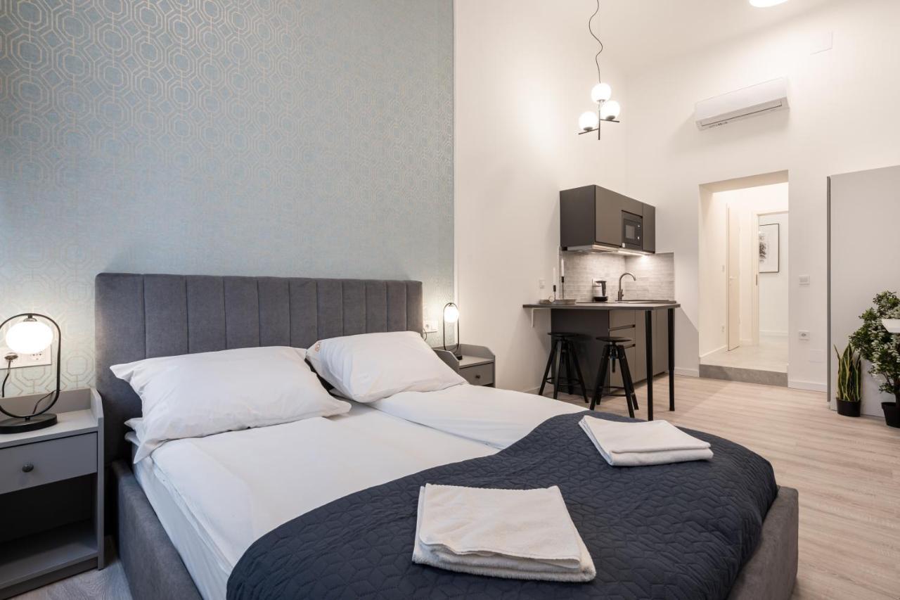 D48 - Central Boulevard Residence - Best Location By Bqa Budapest Extérieur photo